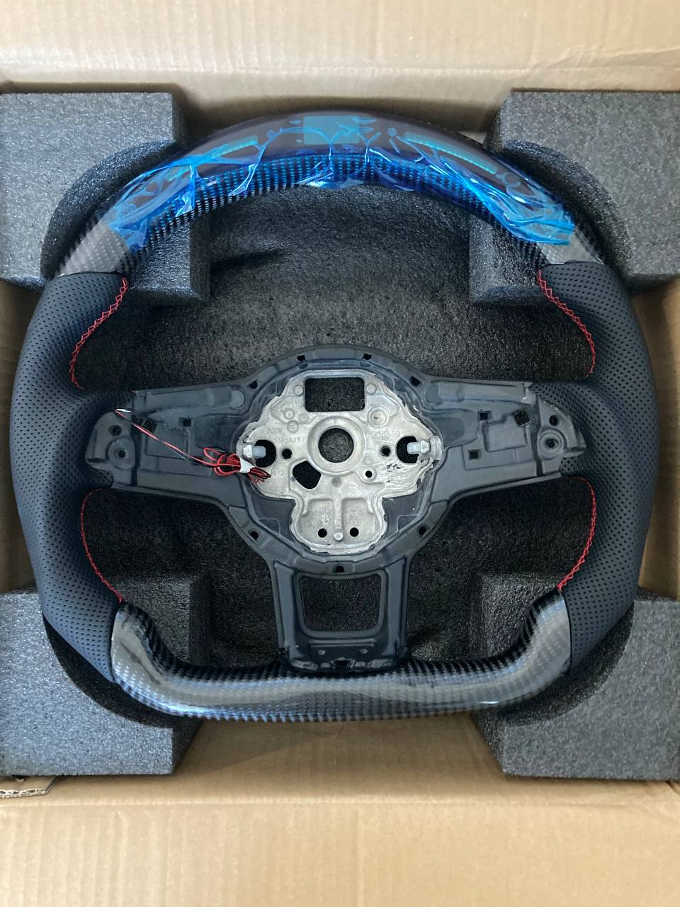 VW Golf MK7 / MK7.5 Carbon Fibre LED Steering Wheel - Red Stitching - Brand New - TTPlugUK